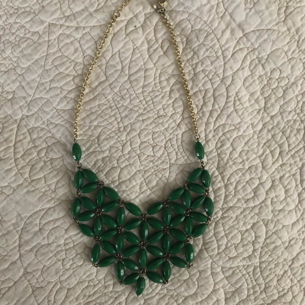 🎉SALE!!🎉 J. Crew Gold Tone Green Bead Statement Necklace